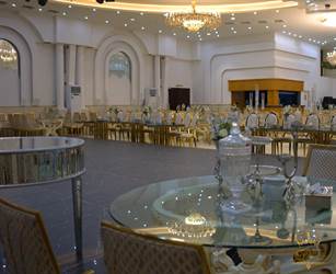 خدمات پذیرایی ویژه برای افراد مسن یا کودک در تالار شاپرک